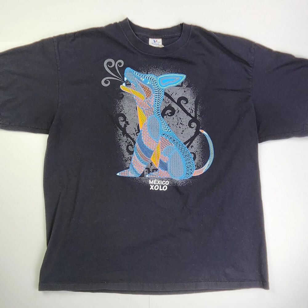Yazbek Men's Black T-shirt